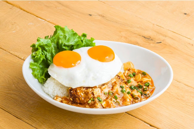 四川麻婆 ロコ・モコ税込1,290円/画像提供:Eggs’n Things Japan