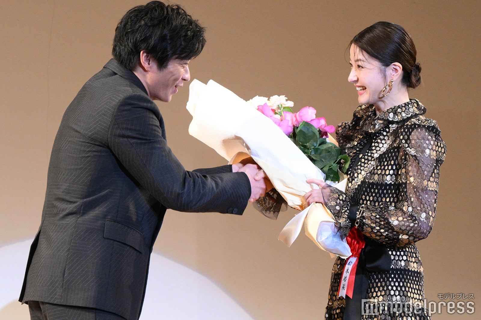 田中圭、松本若菜（C）モデルプレス