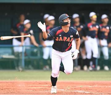 U18日本代表 主将・小野舜友が“代表1号” 木製バットでの一発「少しは自信になった」 立大と練習試合