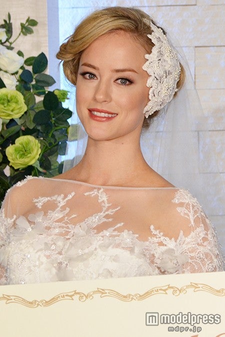 “美しすぎる”巨人マイコラス投手の妻、子作りに意欲「うずうずしている」