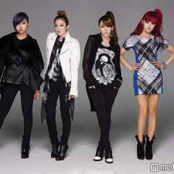 2NE1（左から）ミンジ、ダラ、シーエル、ボム