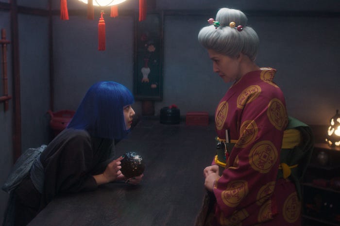 上白石萌音、天海祐希(C)2024映画「ふしぎ駄菓子屋 銭天堂」製作委員会
