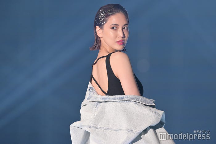 藤井夏恋(C)モデルプレス