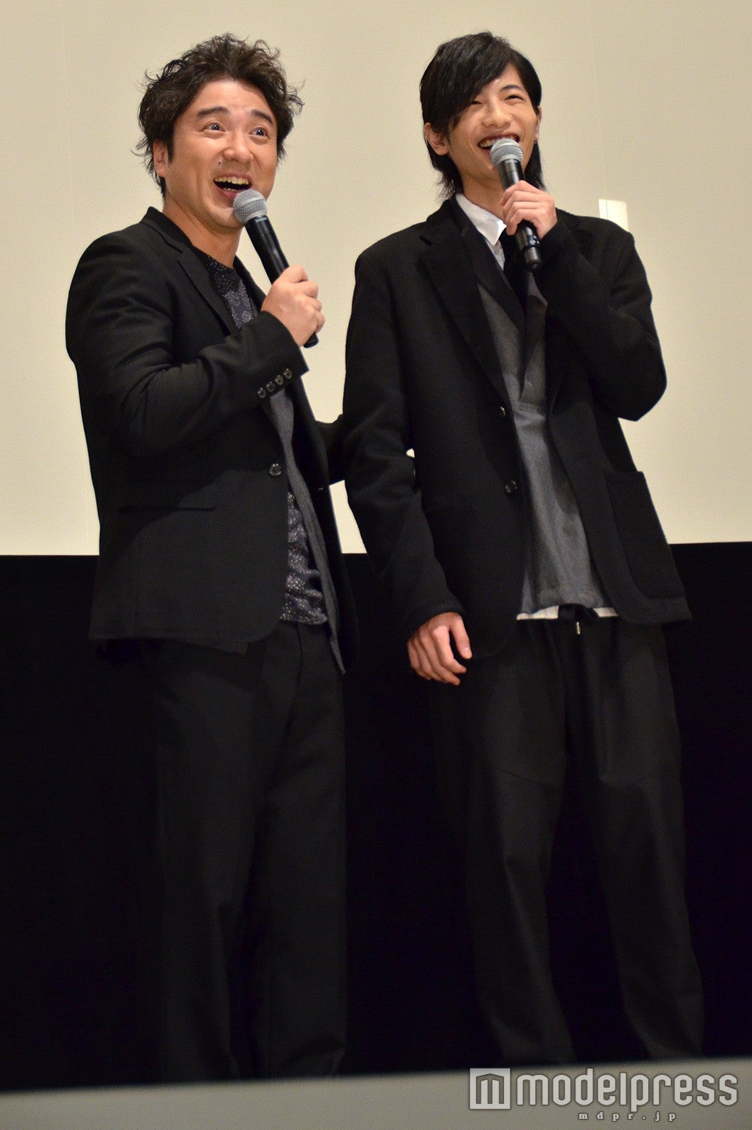 ムロツヨシ、志尊淳（C）モデルプレス