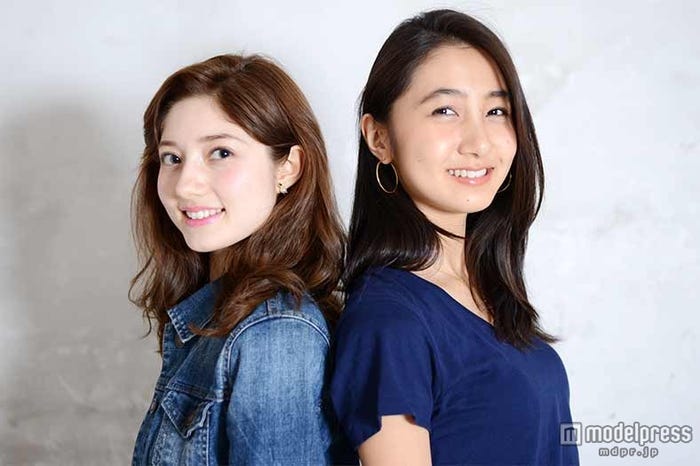 (左から)ティファニー春香、近藤カコ