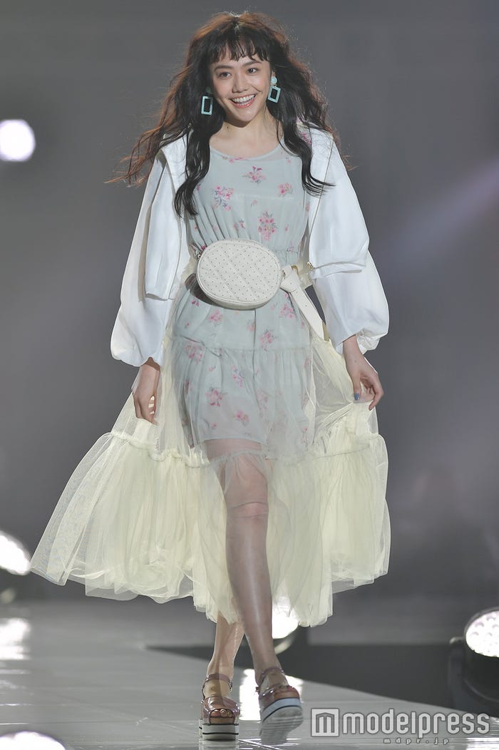 松井愛莉(C)モデルプレス