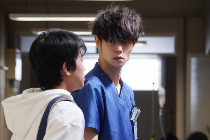 窪田正孝/「ラジエーションハウス」第2話より(C)フジテレビ