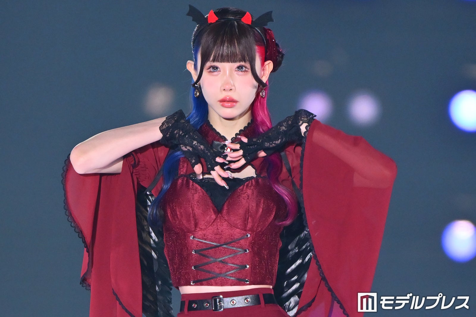 ゆりにゃ、コウモリ風衣装に会場釘付け 圧巻ステージに「努力の賜物」「完璧ランウェイ」と絶賛の声【関コレ2026A/W】