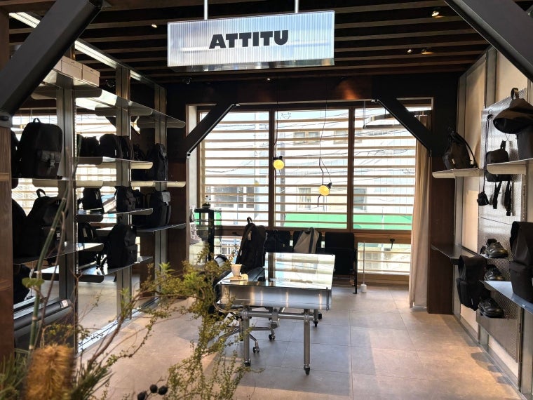 土屋鞄製造所「アティテュ」 鎌倉に初の直営店をオープン