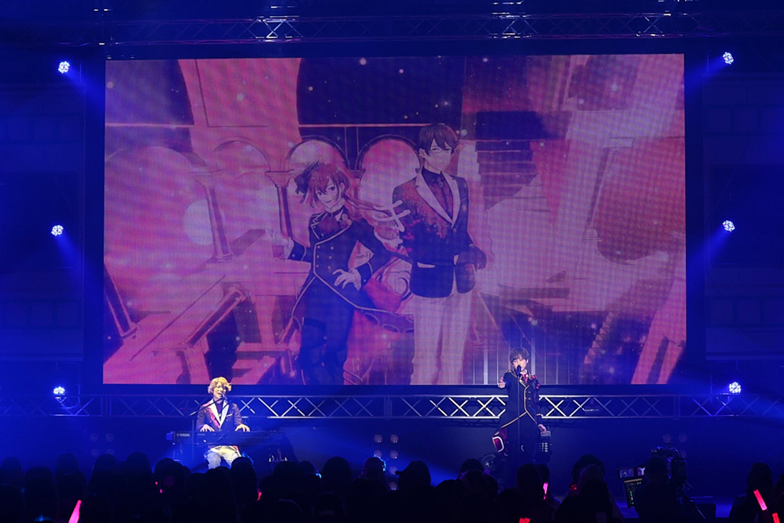 ユニット「エレガンス」 （C）LATCH! Project／JRE