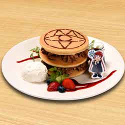ククリのグルグルパンケーキ1,590円(税抜)(C)衛藤ヒロユキ/SQUARE ENIX・「魔法陣グルグル」製作委員会