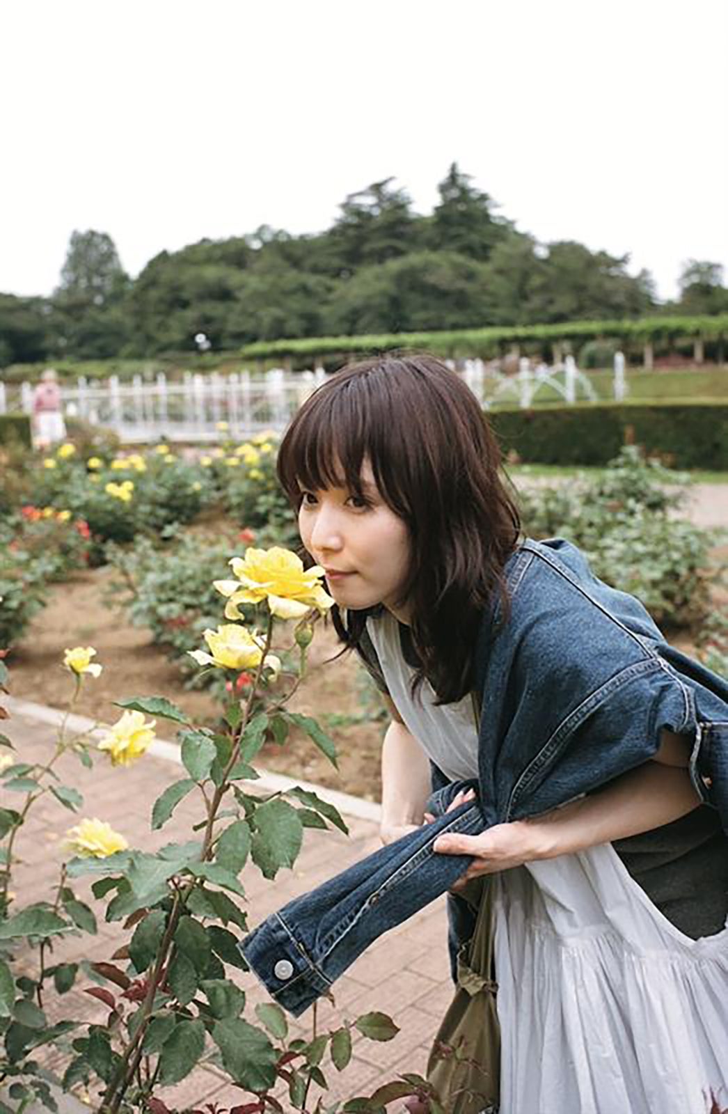 松岡茉優を“10年以上の友人”仲野太賀が撮影 松岡からのオファーで実現＜ほんまつ＞