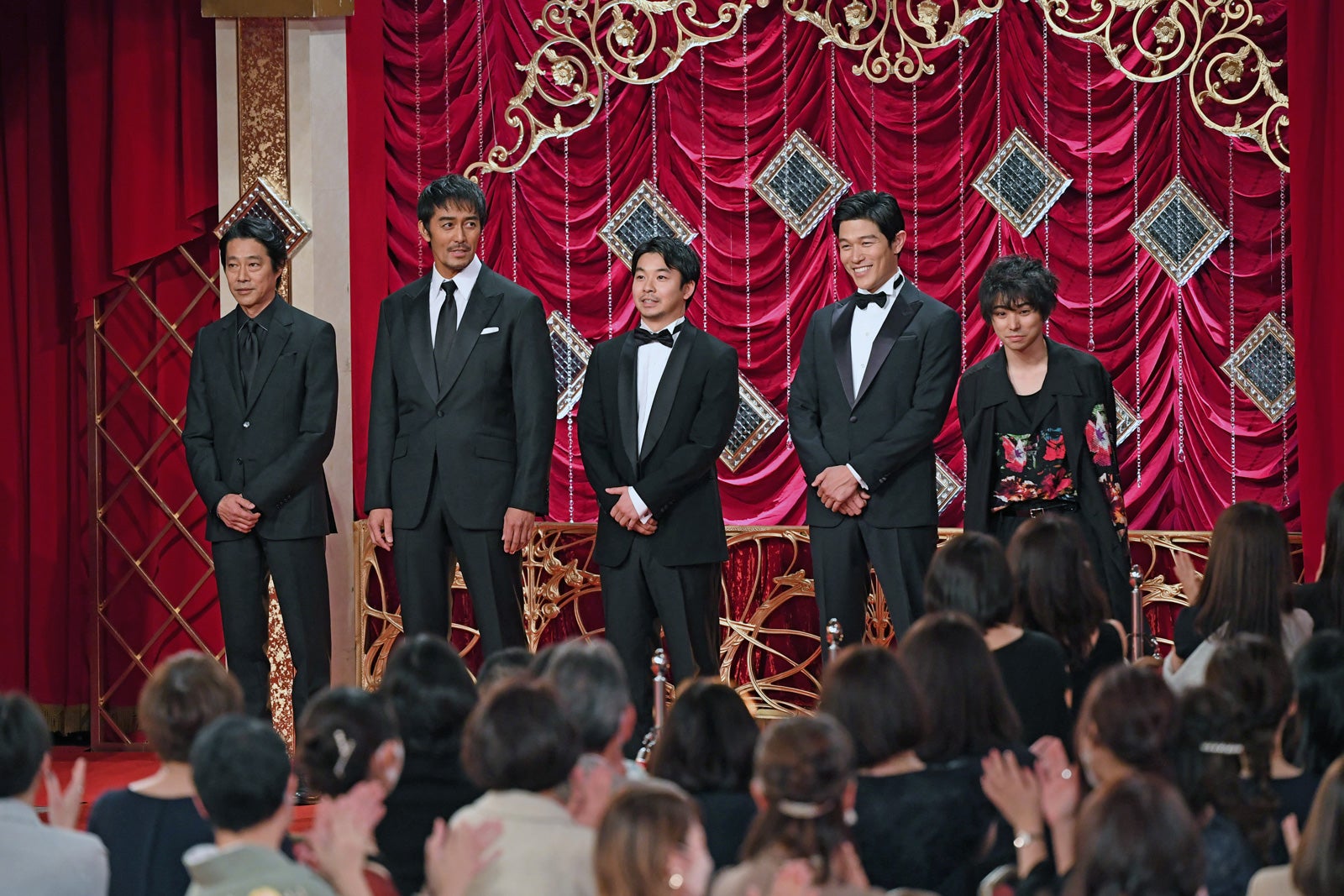 堤真一、阿部寛、仲野太賀、鈴木亮平、村上虹郎（C）東京写真記者協会