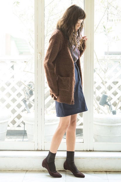 ポインテッドトゥフラットパンプス「Re:EDIT by GALSTAR」2,398円（税込）／画像提供：Re:EDIT by GALSTAR