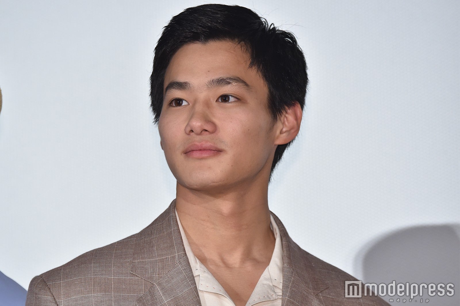 野村周平、衝撃写真公開「服着てる？」「びっくりした」驚きの声殺到