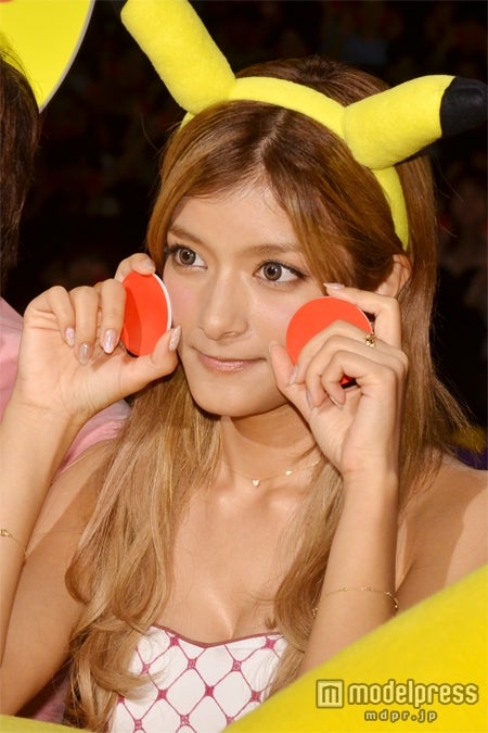 ローラ