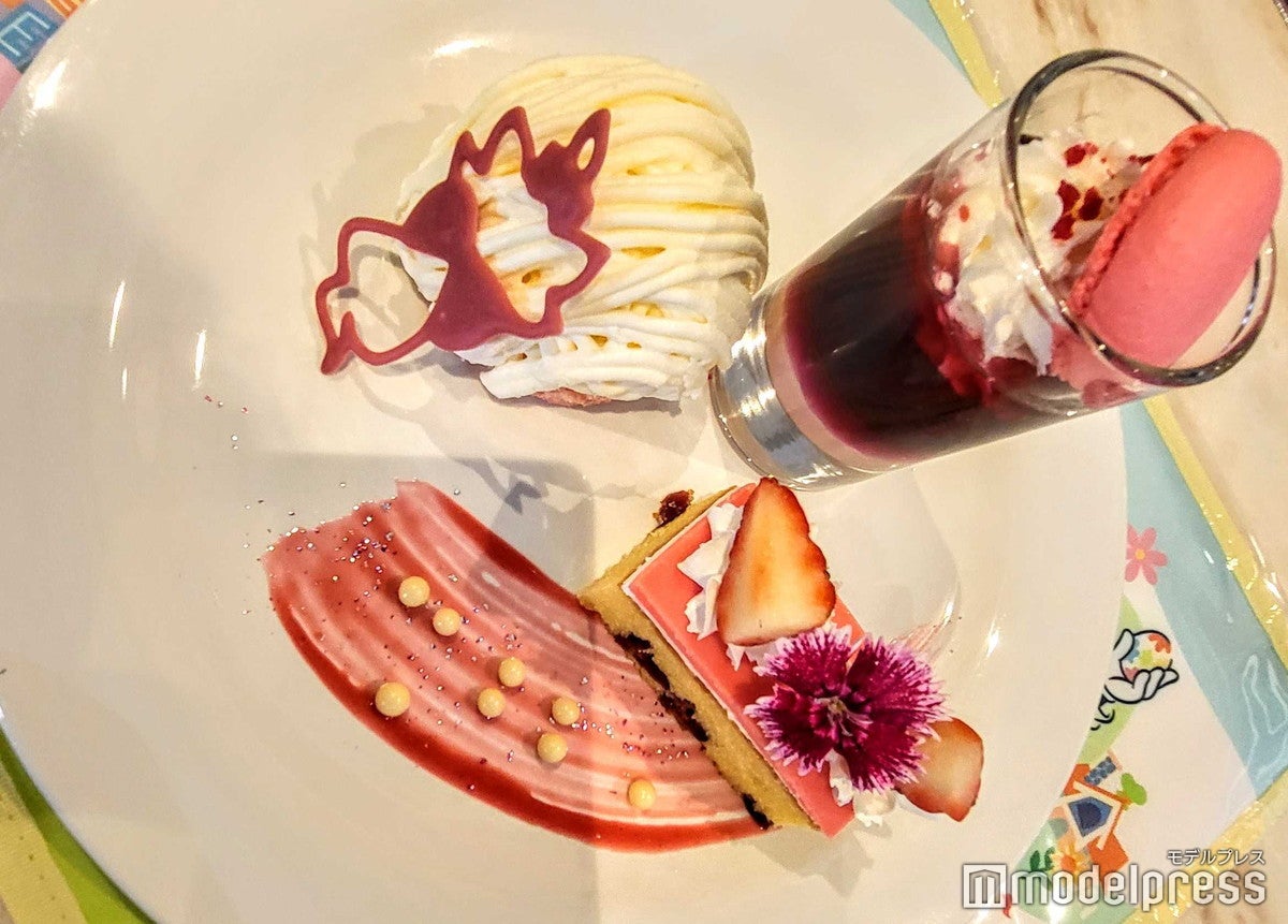 【14:00～17:00限定】スペシャルデザートセット¥1,980（C）モデルプレス（C）Disney