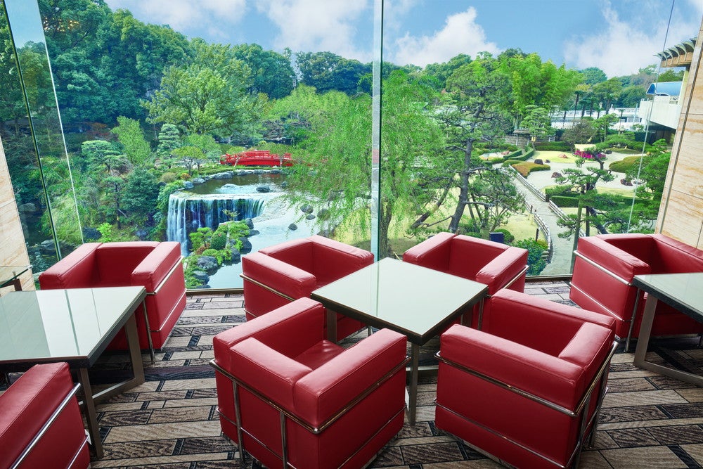 スーパースイーツビュッフェ2021～夏いちご＆ピーチ&マンゴー～／画像提供：ニュー・オータニ