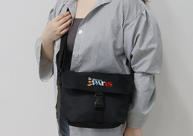 ムック本　ムック　付録　人気　おすすめ　オススメ　宝島社　宝島　レビュー　便利　優秀　当たり　最高　2023　ディズニーランド・パリ　ショルダーバッグ　ディズニー付録　バッグ　コーディネート　サイズ