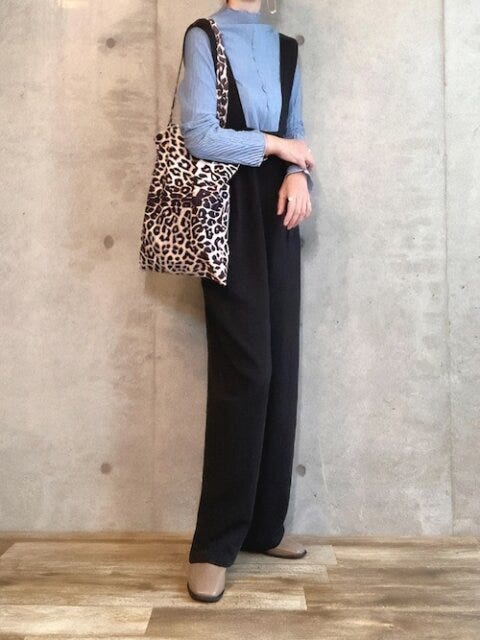 ロングブーツ　コーデ　秋