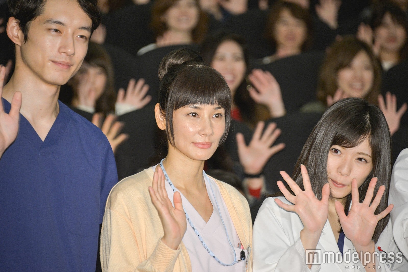 坂口健太郎、吉田羊、松岡茉優（C）モデルプレス