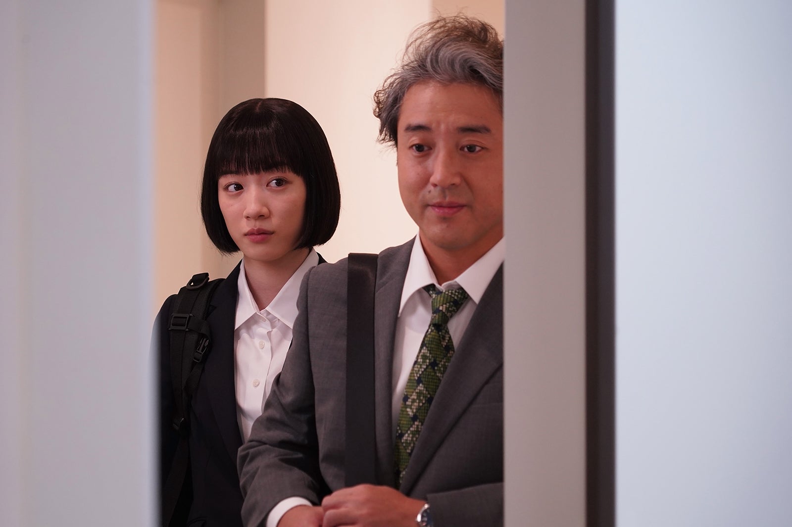 永野芽郁、ムロツヨシ 「ハコヅメ～たたかう！交番女子～」第7話より（C）日本テレビ