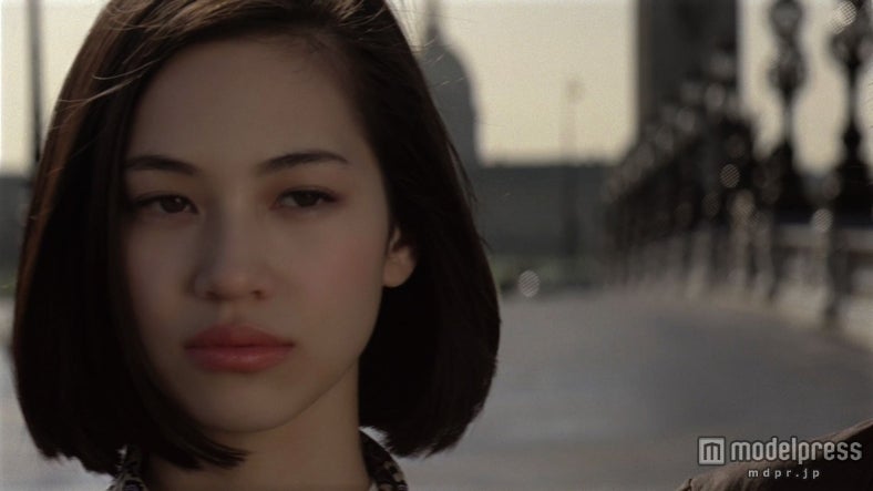 水原希子／資生堂「TSUBAKI」ヘッドスパ新CMより