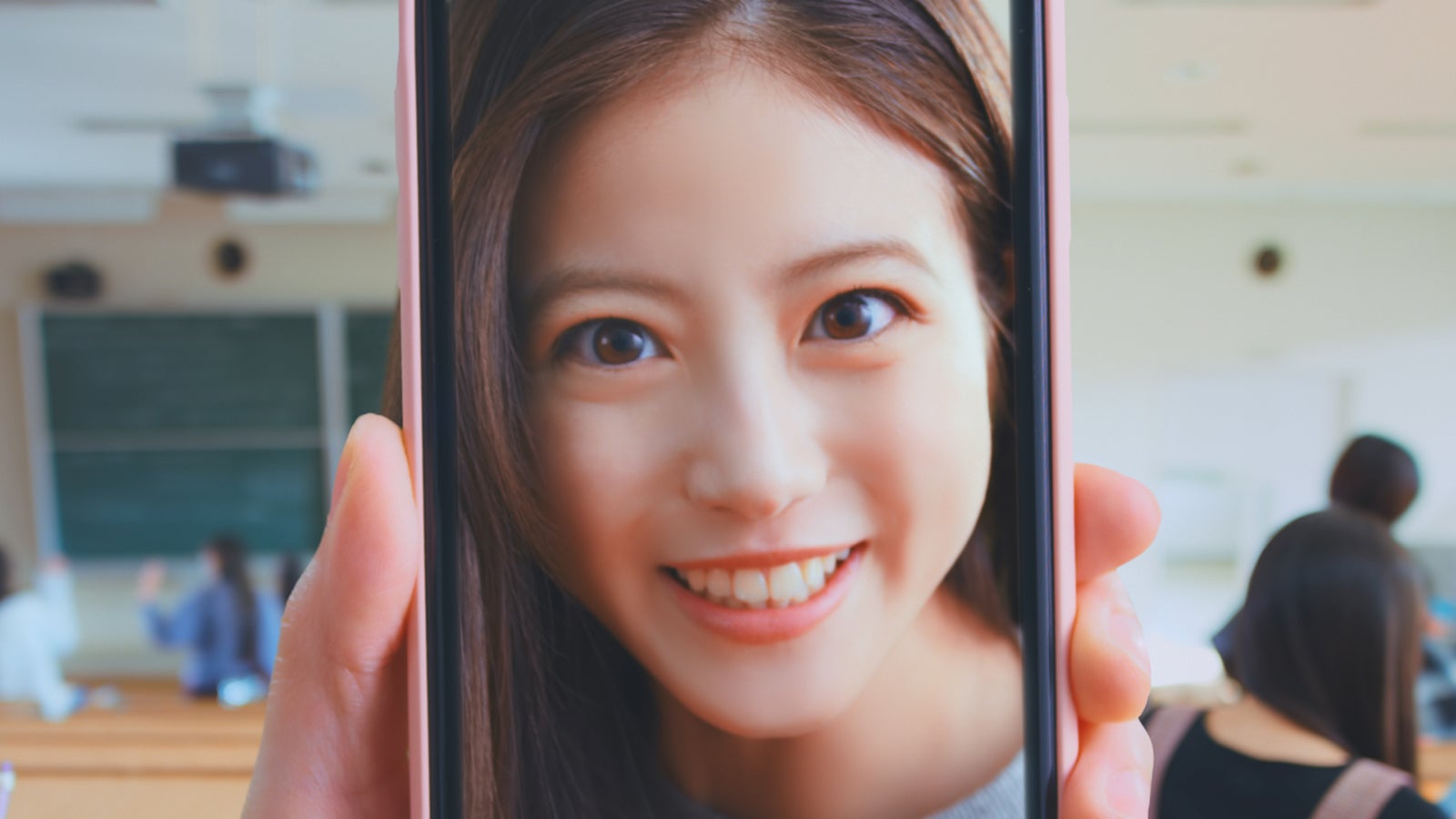 今田美桜／新CM「おトクみ、あふれる」篇（提供写真）