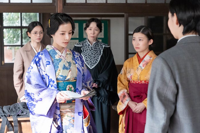 ハ・ヨンス、桜井ユキ、平岩紙、伊藤沙莉「虎に翼」第12話より(C)NHK