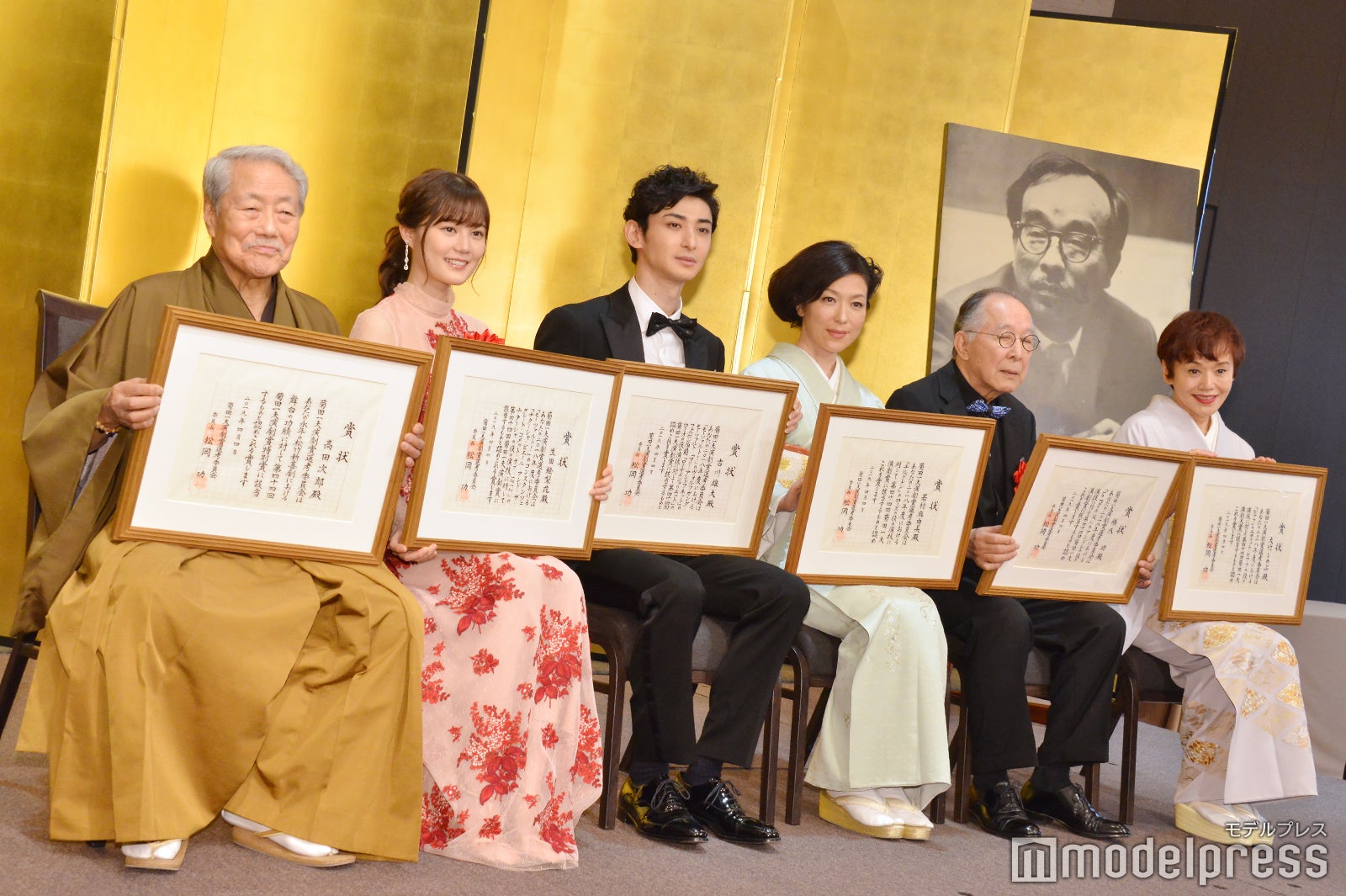 （左から）高田次郎、生田絵梨花、古川雄大、若村麻由美、橋爪功、大竹しのぶ （C）モデルプレス