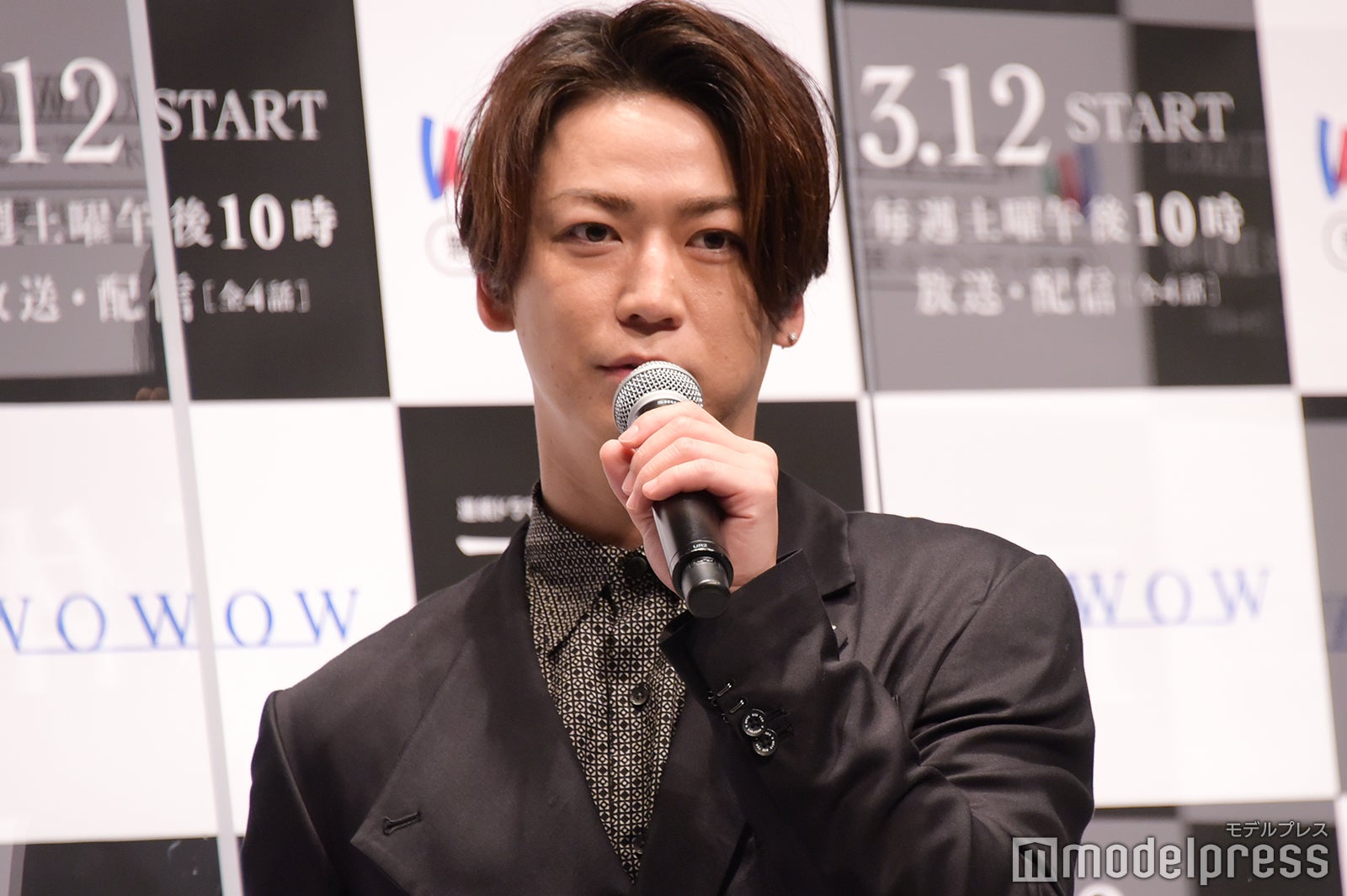 黒木瞳との共演に緊張する亀梨和也（C）モデルプレス