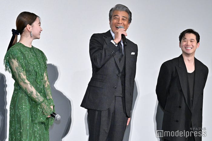 山田杏奈、舘ひろし、矢本悠馬(C)モデルプレス