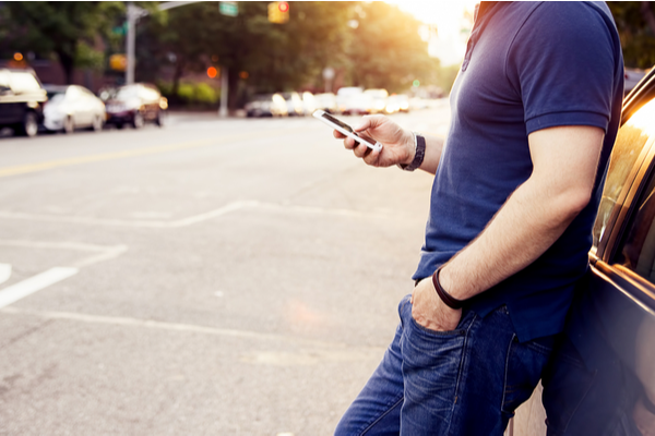 応援するって言ってたのに 好きな人と親友が付き合った時はどんな対応を取るのが良いか モデルプレス