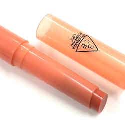 3CE／plumping lips／＃CORAL／1,570円（税抜） (C)メイクイット