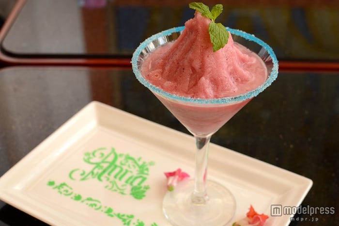 アナをイメージしたカクテル