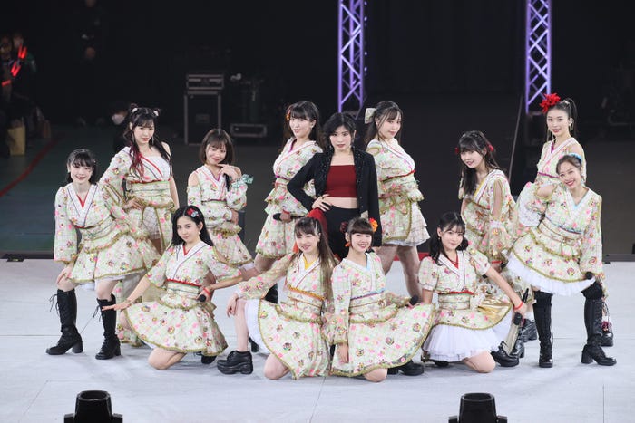 モーニング娘。’22「モーニング娘。’22 25th ANNIVERSARY CONCERT TOUR ~SINGIN' TO THE BEAT~加賀楓卒業スペシャル」より(提供写真)