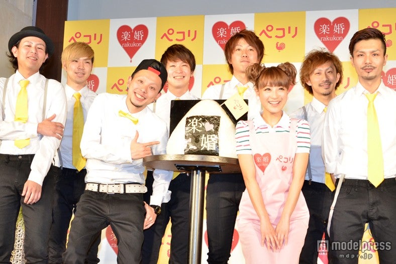 「A．F．R．O」のメンバーと鈴木奈々