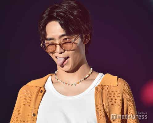 八村倫太郎、ウインク&舌出しで観客悩殺 カラフルアクセで遊び心溢れる<TGC teen 2023 Summer>
