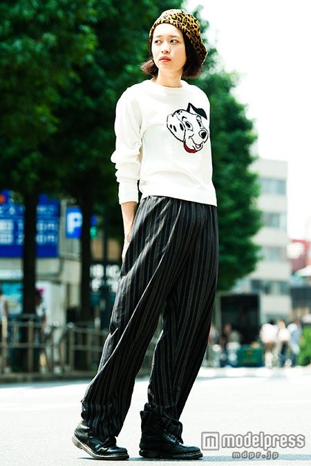 「101匹わんちゃん」のニット（WEGO）　（C）Disney　／画像提供：「NYLON JAPAN」