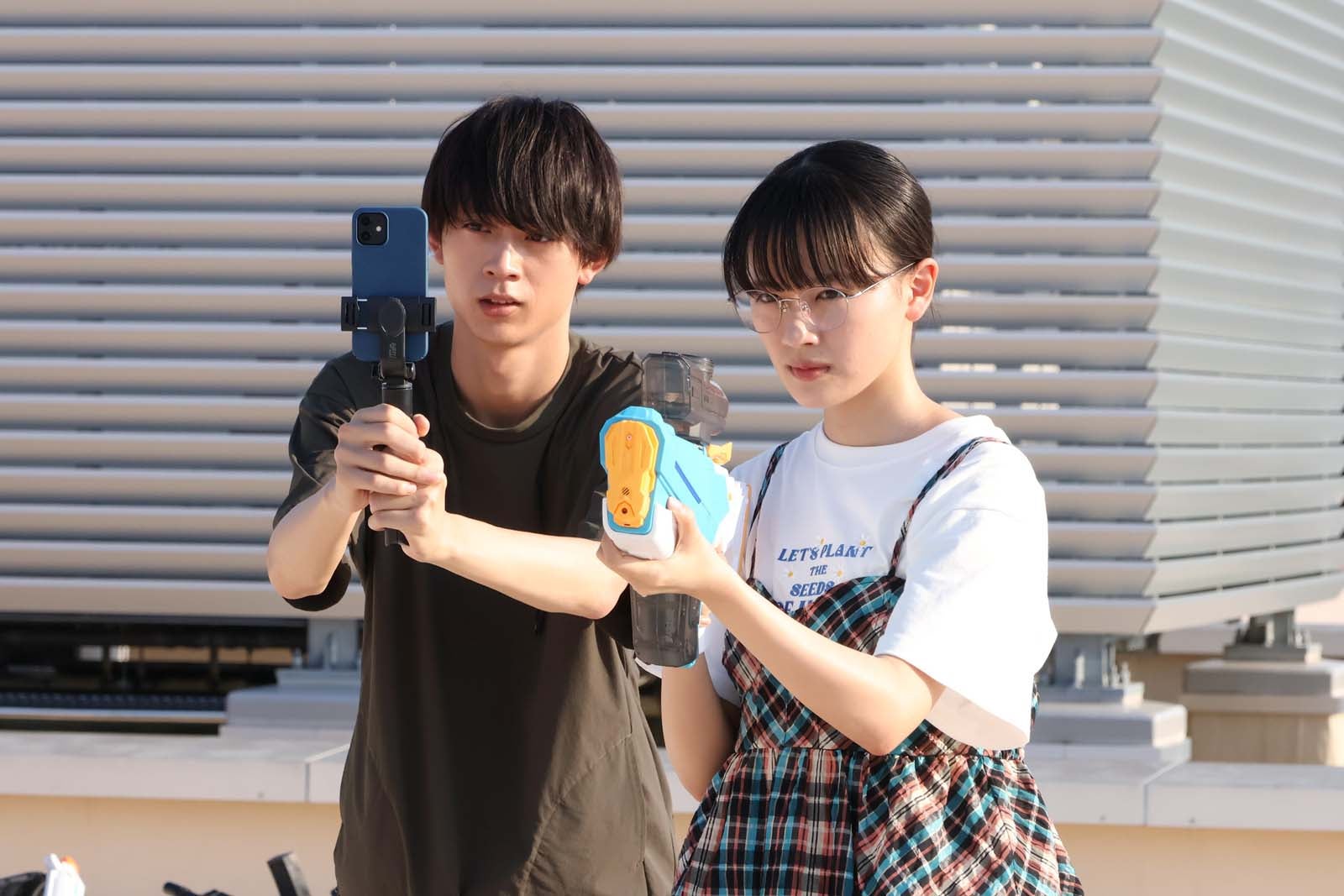 水沢林太郎、上坂樹里「ビリオン×スクール」第5話より（C）フジテレビ