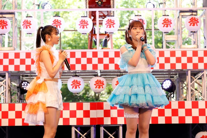 八木栞、新沼希空「つばきファクトリーの夏祭り2023 ~灼熱~」より(提供写真)