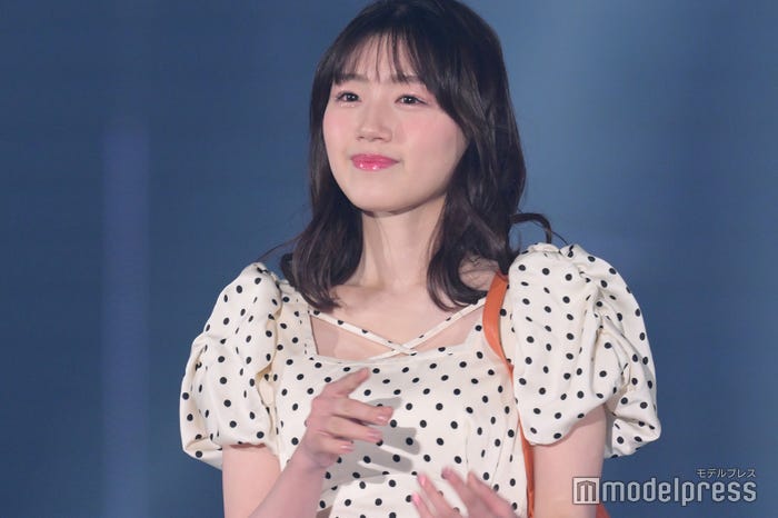 佐々木美玲(C)モデルプレス