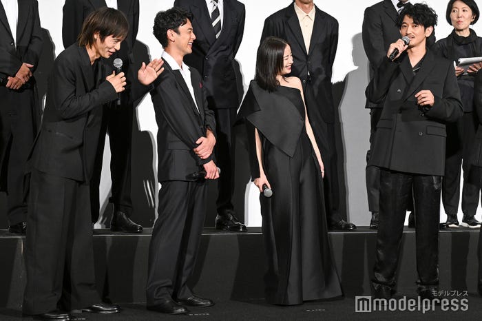 窪田正孝、妻夫木聡、広瀬すず、永山瑛太(C)モデルプレス