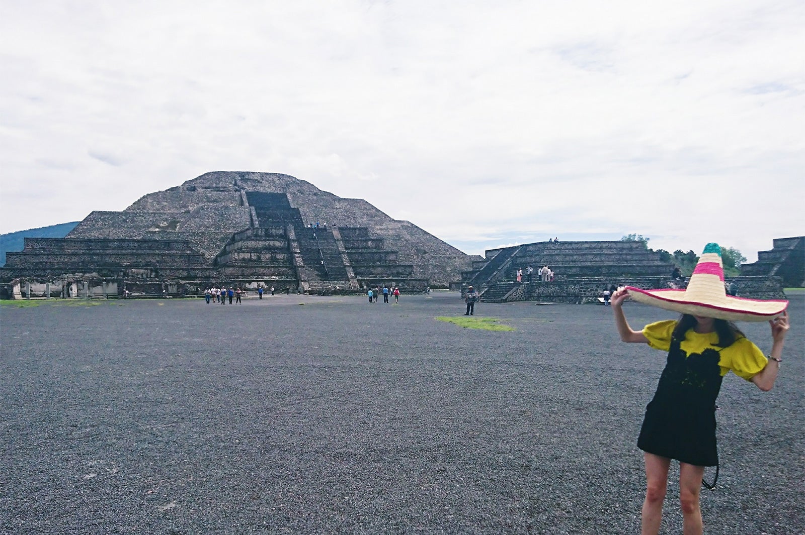 月のピラミッド／画像提供：所属事務所