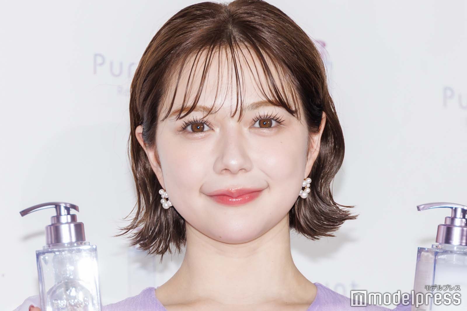 村重杏奈、透けドレスで美脚魅せ 親友・水上凜巳花とのLINE事情明かす「ずっと1人でしゃべってる」