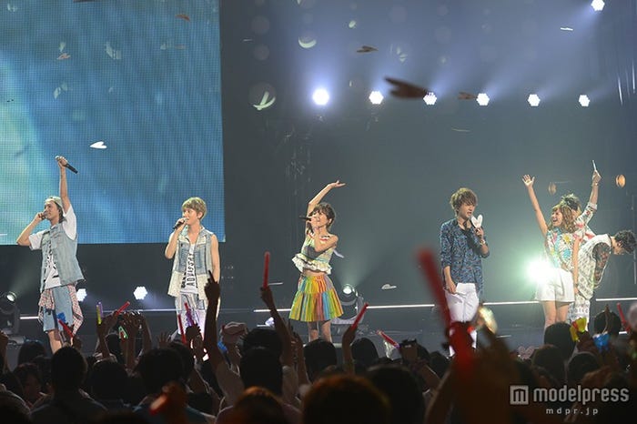 AAA/LIVEの様子
