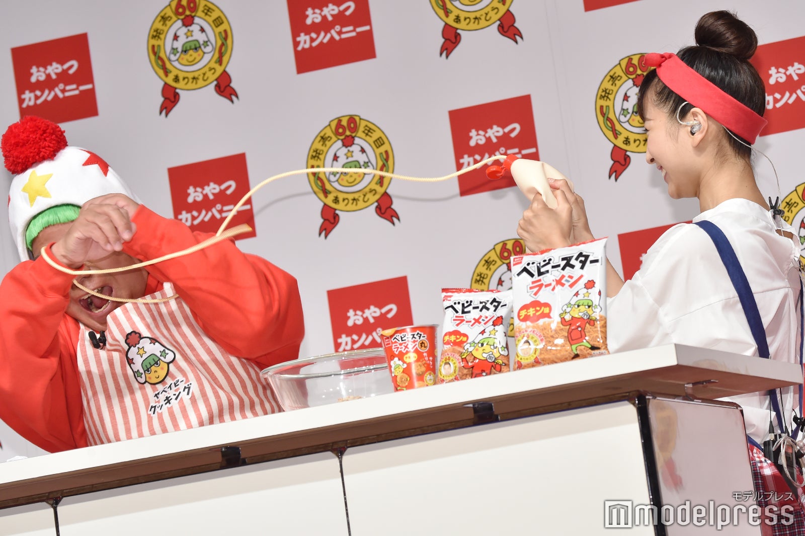 出川哲朗、龍夢柔／ロン・モンロウ（栗子） （C）モデルプレス