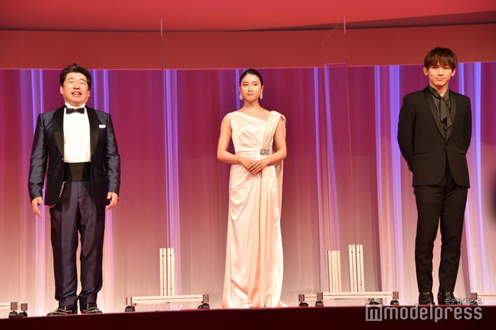 寺門ジモン、土屋太鳳、NAOTO (C)モデルプレス