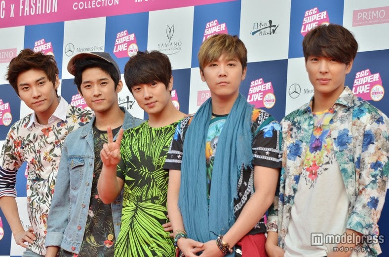 FTISLAND（左から）ソン・スンヒョン、イ・ジェジン、チェ・ミンファン、イ・ホンギ、チェ・ジョンフン