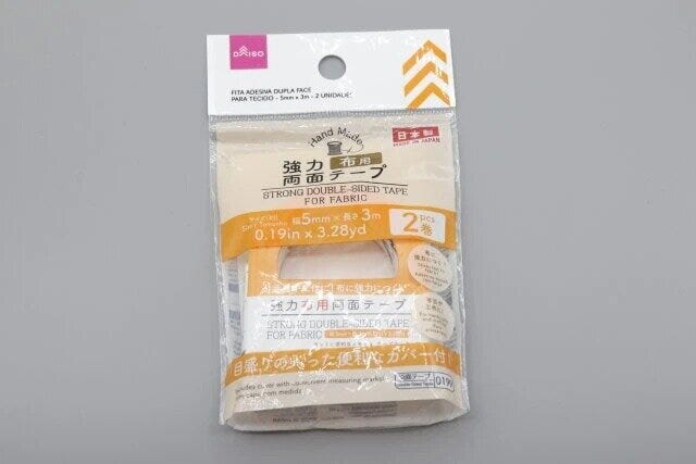 ダイソー 強力布用両面テープ パッケージ ダイソー 強力布用両面テープ パッケージ